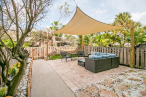 Surfside Hideaway A NEWLY Renovated Townhome